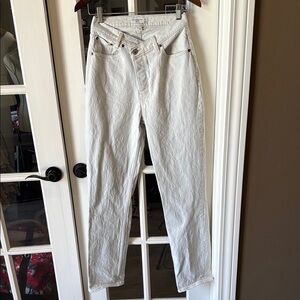 ABERCROMBIE & FITCH Curve Love The Dad High Rise Crossover Jeans Size 27/4L